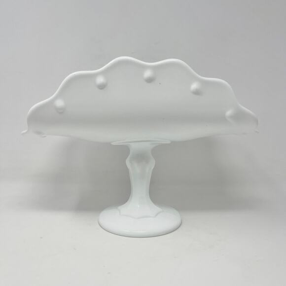 Vintage Indiana Glass Teardrop White Milk Glass Banana Stand‎ Centerpiece 1950s - Picture 2 of 7